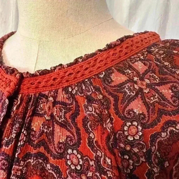 Collections By Bobeau 3XL 3/4 Sleeve Floral Rayon Blouse. - Picture 2 of 6